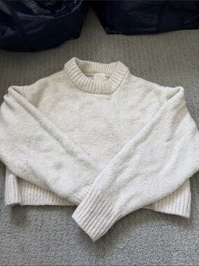 H&M Off-White Crew Neck Knit Sweater